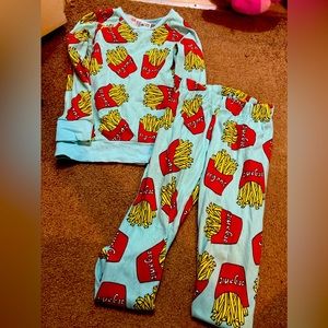 Purl lamb Outfit with the frenchy fries